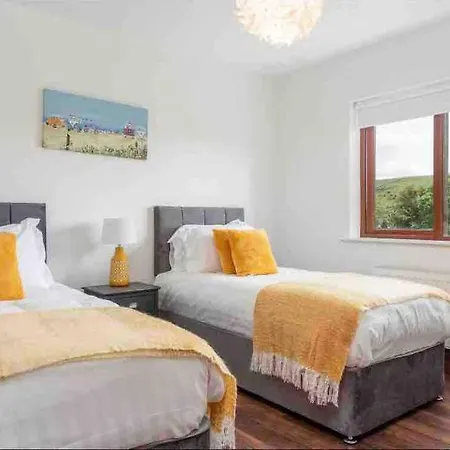 Wonderful Coastal In Town * Dingle