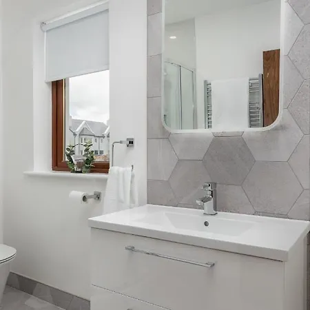 Wonderful Coastal In Town