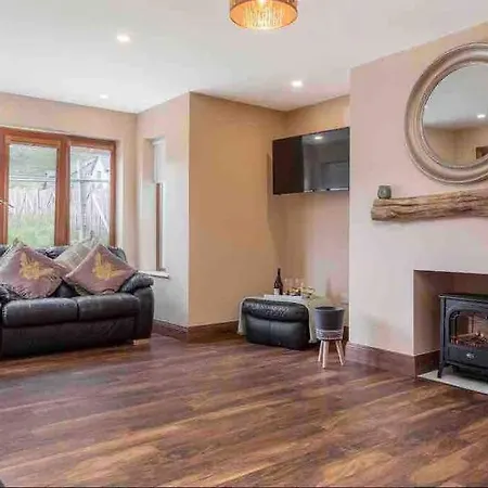 Nyaraló Wonderful Coastal In Town *